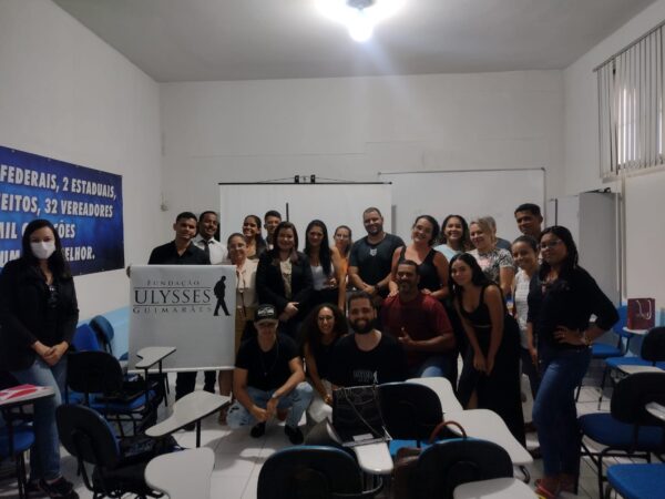 FUG-AC realiza curso de Dicção e Oratória