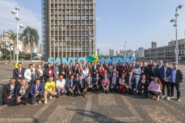 FUG celebra encerramento da Escola de Líderes 2024 com premiação a alunos e alunas em Santo André (SP)