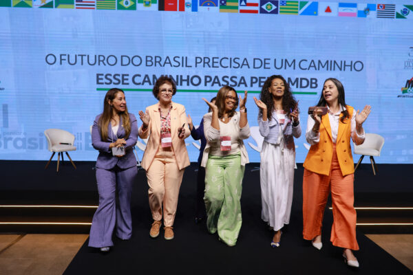 Painel “Mulheres no Centro do Debate Nacional” destaca desafios e conquistas da participação feminina na política